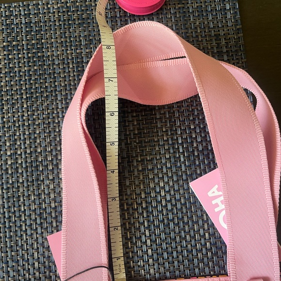 ALOHA Collection Pink Hello Kitty Tote with Coin Purse - Picture 11 of 12